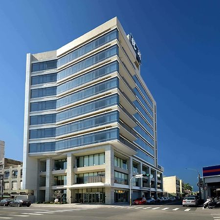 Walden Hotel Yilan Exterior photo